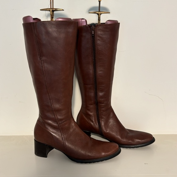 ECCO Brown leather boots - barely worn - Picture 2 of 6